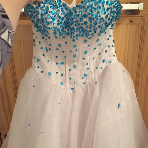 Semi formal prom dress - Picture 1 of 2